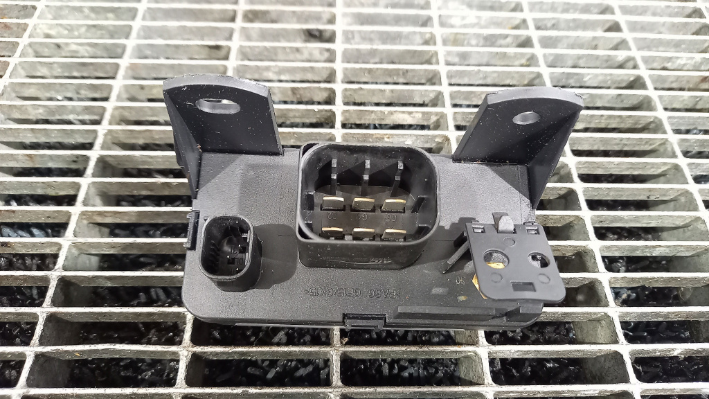 RELEU BUJII MERCEDES C-CLASS C-CLASS 2.7