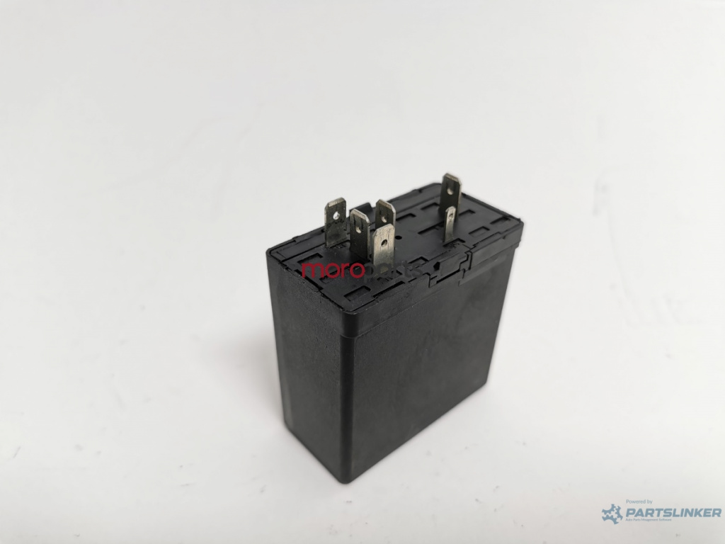 Releu comanda oglinzi AUDI A4 Saloon 8D2