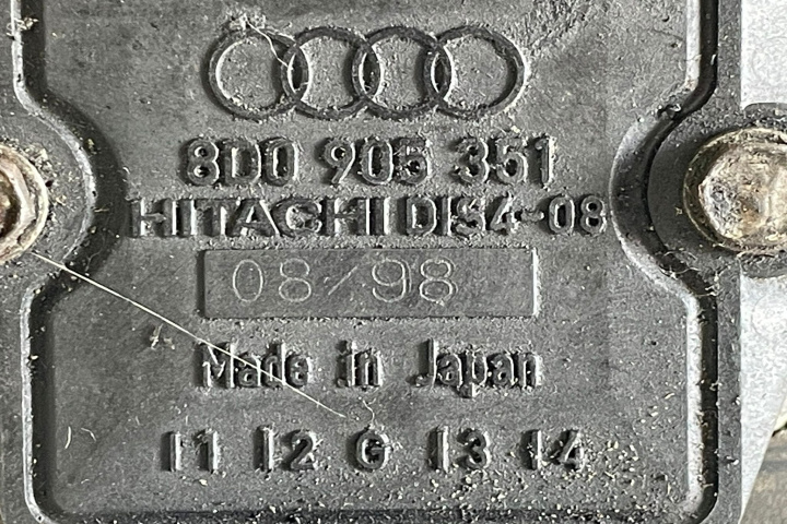 Releu / Comutator aprindere cod 8D090535