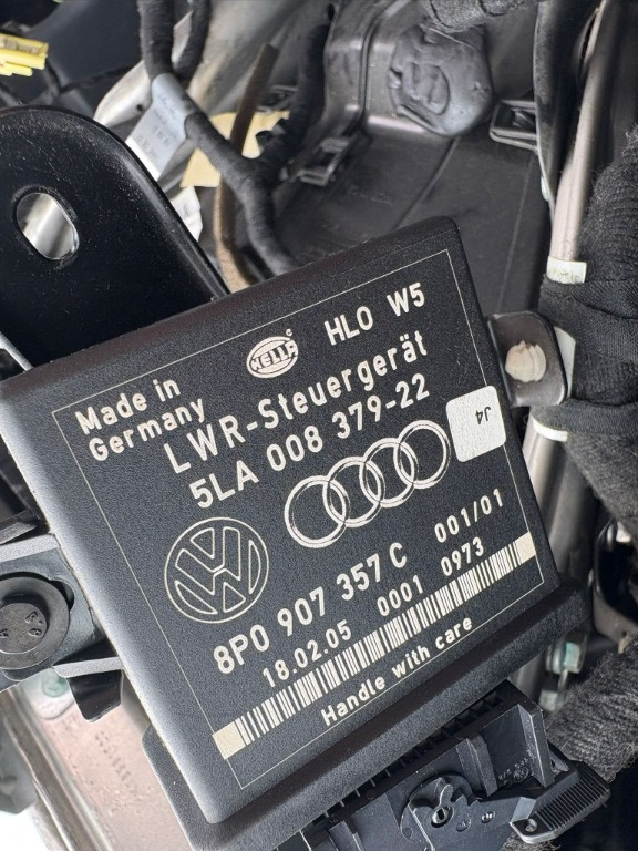 RELEU FARURI AUDI A3 8P AN 2005 COD. 8P0907357C