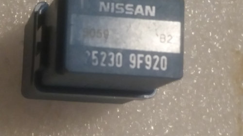 Releu faruri Nissan (4 pini) Nissan cod 25230