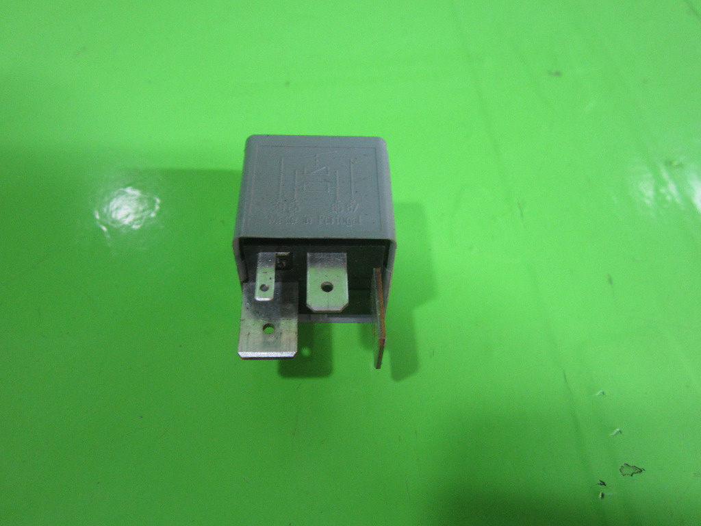 RELEU / MODUL 167 PORSCHE CAYENNE 9PA 4x