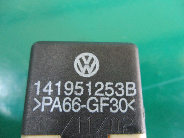 RELEU / MODUL COD 141951253B VW PASSAT B