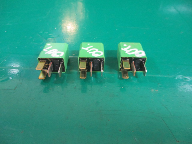 RELEU / MODUL COD 8627A011 / ACM32221 MI