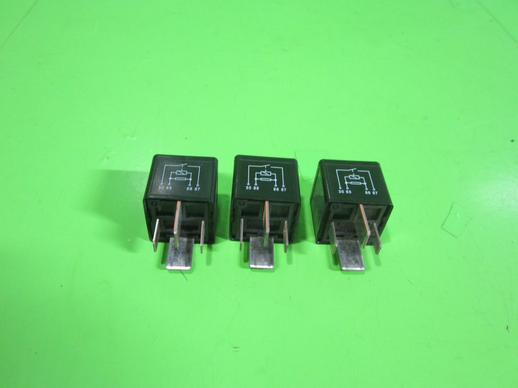 RELEU / MODUL COD V23134-J59-X431 MAZDA CX-7 4x4 FAB. 2006 - 2016 ⭐⭐⭐⭐⭐
