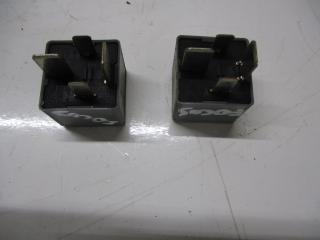 RELEU / MODUL ( GRI ) COD F80B-14B192-AA