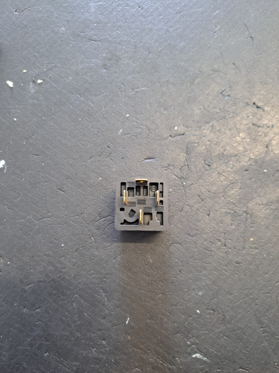 Releu /Modul Opel Corsa C 2000-2009 - CO