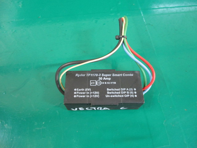 RELEU / MODUL SUPER SMART COMBI COD TF1170-3 OPEL VECTRA C FAB. 2002 – 2009 ⭐⭐⭐⭐⭐