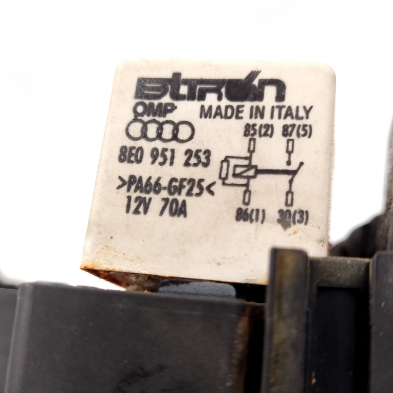 Releu Pompa Combustibil Audi A4 B6 (8E) 