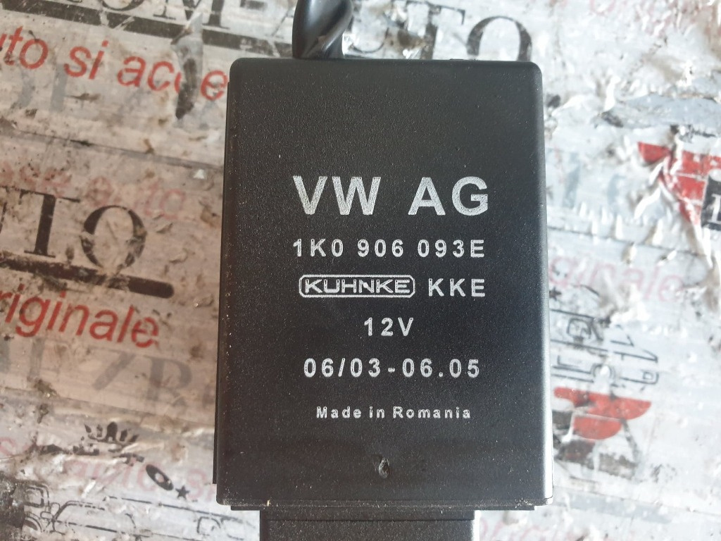 Releu pompa combustibil original VW Jett