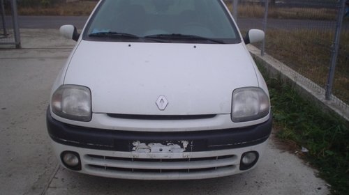 RENAULT CLIO 1.6 BENZINA