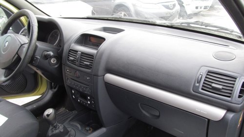 Renault Clio din 2004