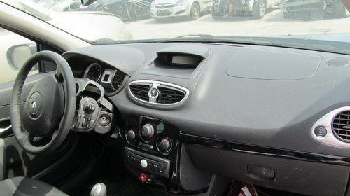 Renault Clio III din 2011