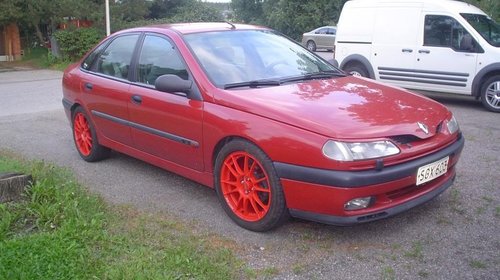 Renault Laguna, an 1996, motor 2.2 Diesel, 61