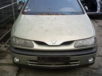 Renault Laguna I din 1998-2002, 1.6 b
