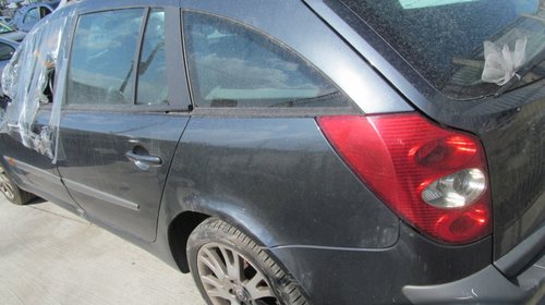 Renault Laguna II din 2001