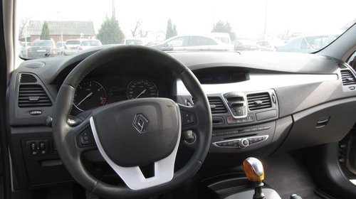 Renault Laguna III din 2008