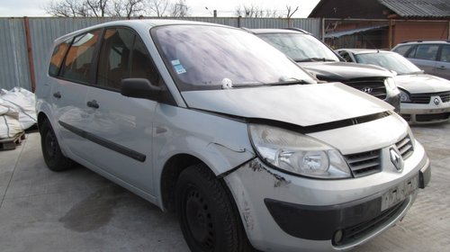 Renault Scenic din 2004