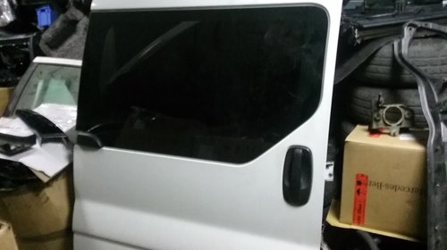 Renault trafic 2l dci 115 9 locuri