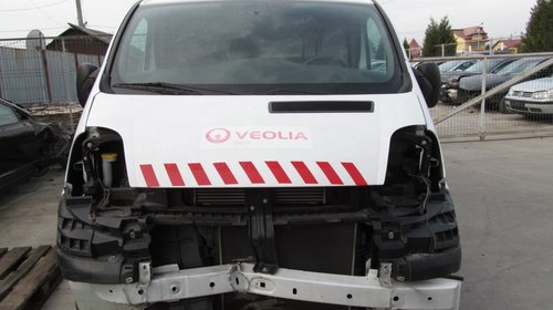 Renault Trafic II din 2011