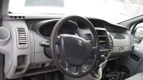 Renault Trafic II din 2011