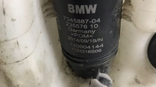 Rezervor lichid parbriz cu pompa BMW setia 5 E60 2004-2007 Cod pompa: 23557610 Cod rezervor: 23557605