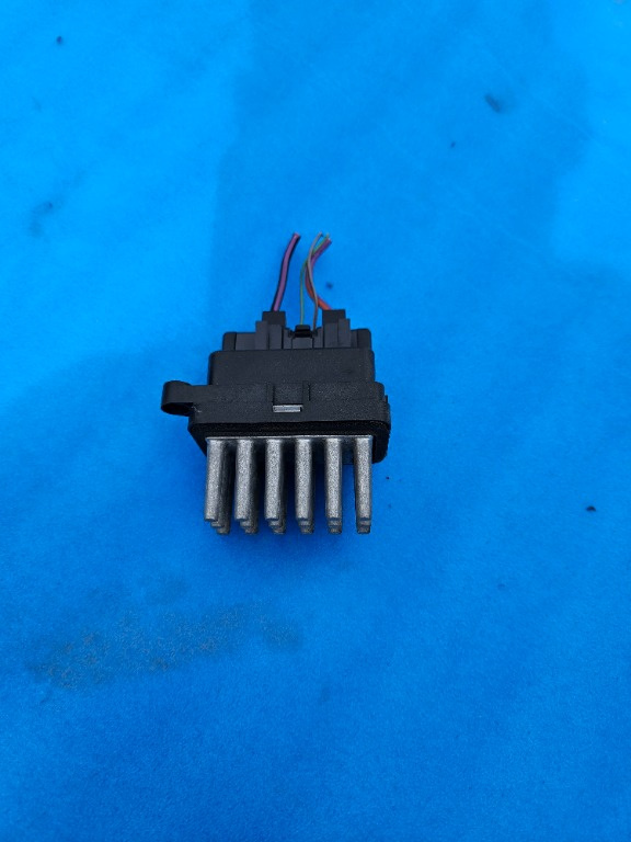 Rezistenta clima ford fiesta cod 6g9t 19e624 ad