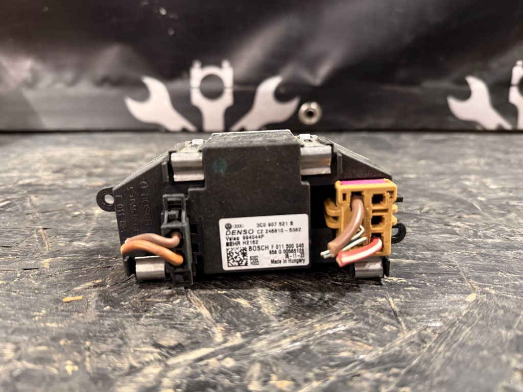 Rezistenta Trepte Aeroterma Final Stage VW Passat B6 - Cod 3C0 907 521 B Bosch - imagine 1