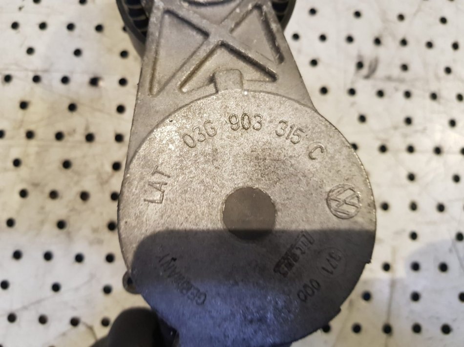 Rola Intinzatoare/ Intinzator Golf 5 Plu