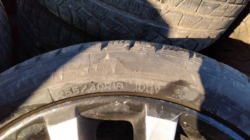 Roti, jante originale BMW style 331 19'' doua dimensiuni si anvelope iarna 255 / 40R19