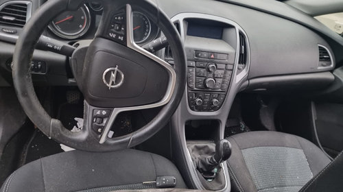 Rulment cu butuc roata fata Opel Astra J 2015 facelift berlina 1.7 cdti