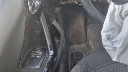 Rulment cu butuc roata fata Peugeot 208 2016 HatchBack 1.2 VTi HMZ (EB2F)