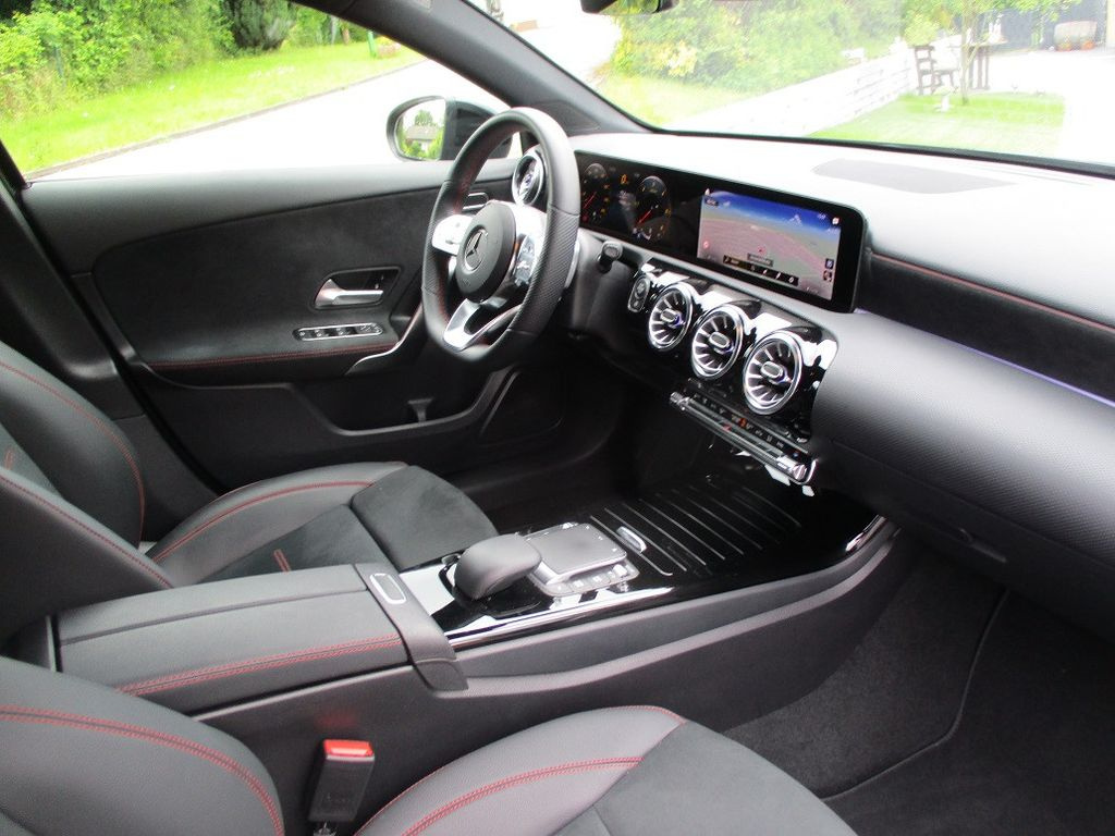 Rulou polita portbagaj Mercedes E-Class 