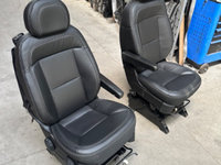 Scaun piele rotativ microbus FIAT, MERCEDES, VOLKSWAGEN, IVECO cu cotiera si centura