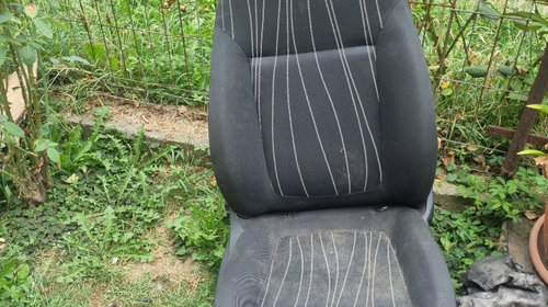 Scaune auto stanga, dreapta,cu incalzire OPEL CORSA D,an fabricație:2007