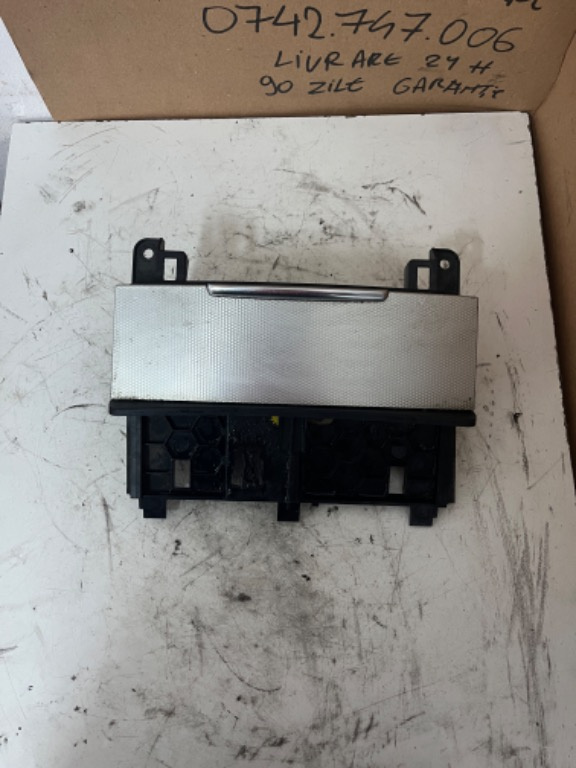 Scrumieră Bord Audi Q7 4L COD : 4L0857951 2005-20