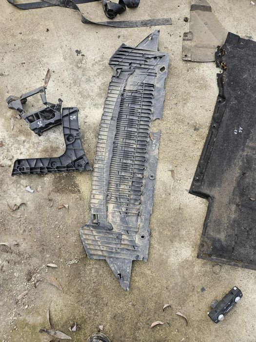 Scut Audi A6 C7 Scuturi A6 C7 Laterale