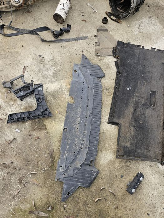 Scut Audi A6 C7 Scuturi A6 C7 Laterale