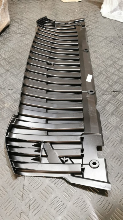 Scut bara fata AUDI A5 2007-2011 cod 8T0