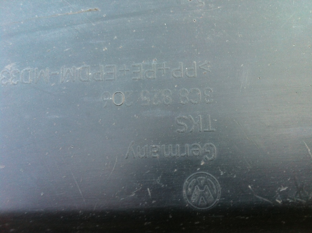 Scut de sub caroserie VW Passat CC cod 3