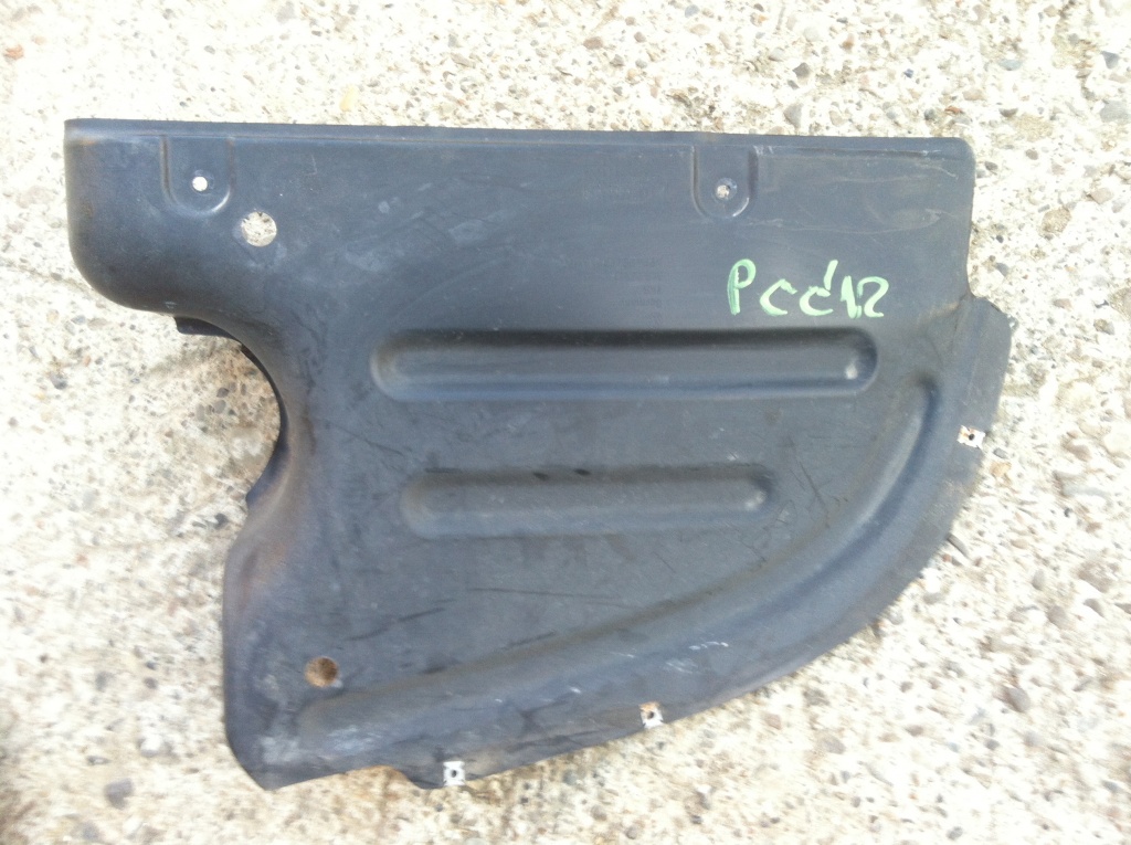 Scut de sub caroserie VW Passat CC cod 3C8825206