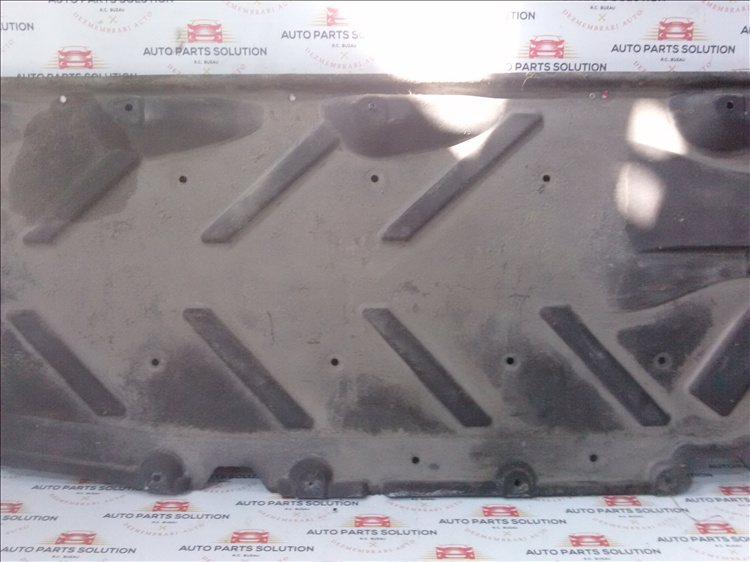 Scut lateral MB B CLASS an fabr. 2012