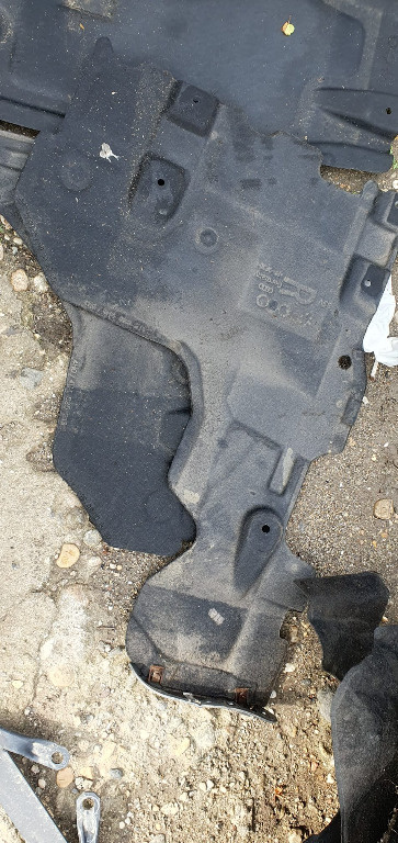 Scut lateral stanga dreapta spate Audi A