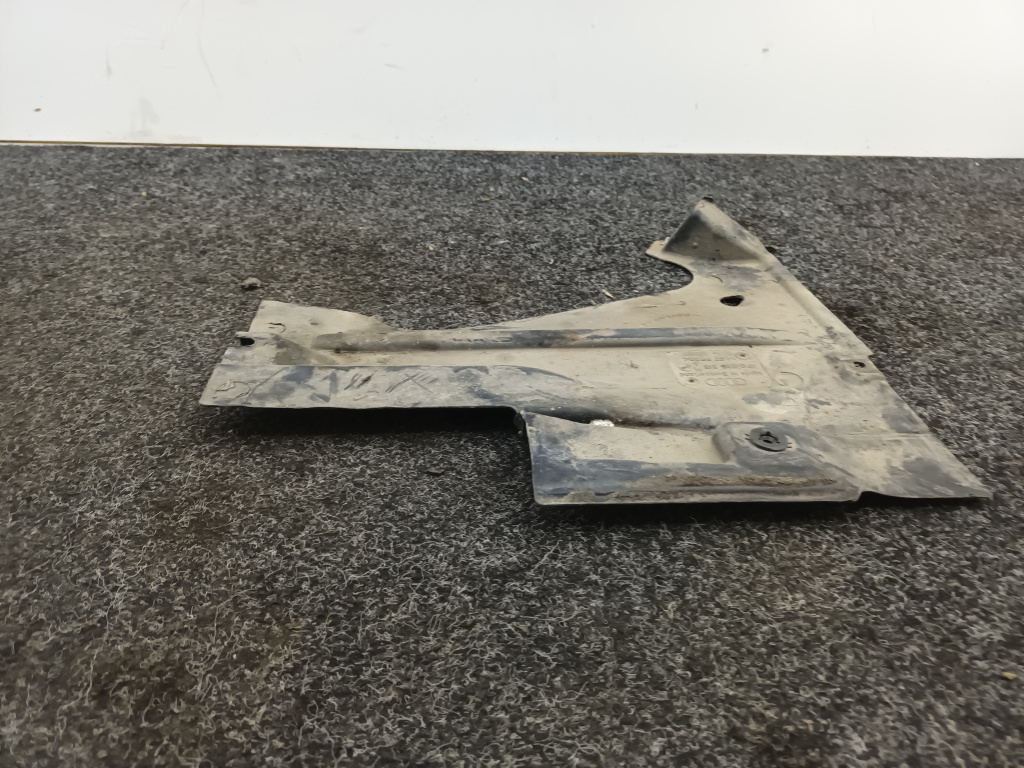 Scut lateral stanga spate Audi A6 C6 2.7