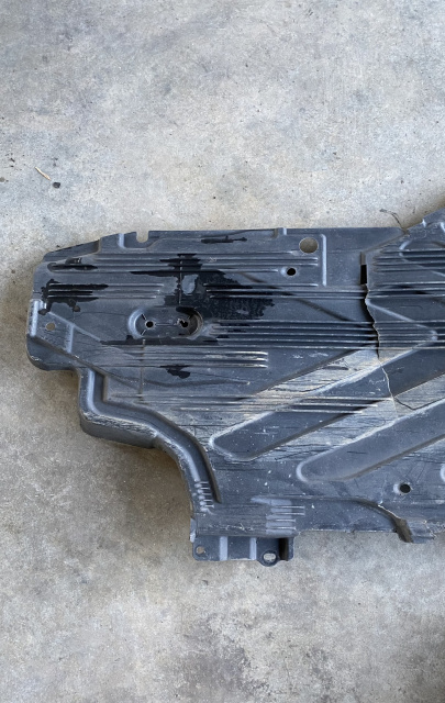 Scut longitudinal stanga cu defect A2056