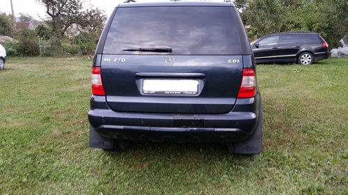 Scut Mercedes ML270CDI W163