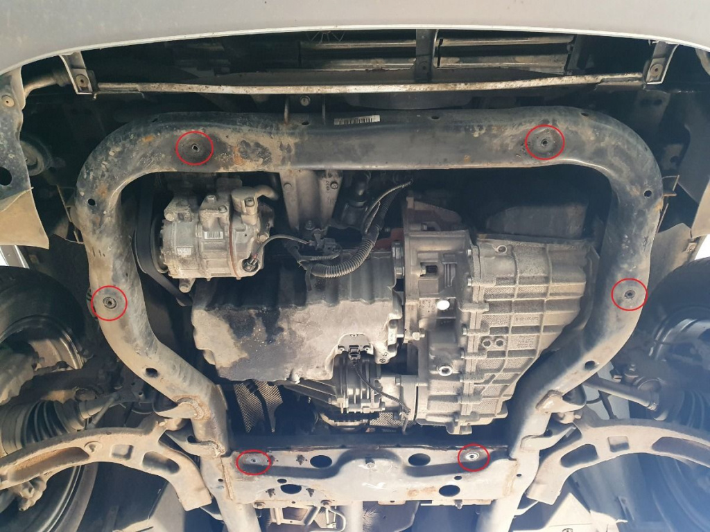 Scut motor aluminiu VW Transporter T5 20