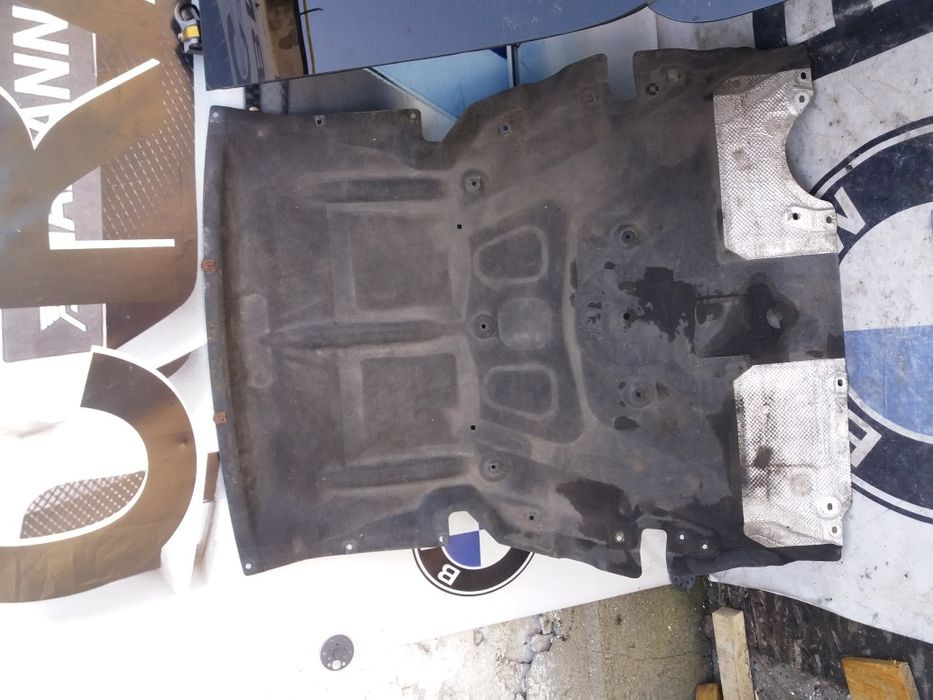 Scut motor m pachet standard bmw f20 f21