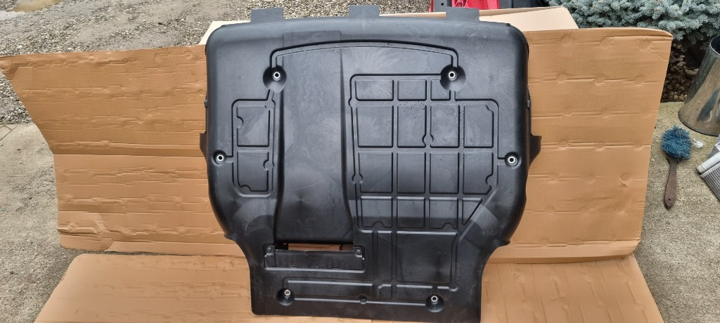 Scut motor NOU Vw Transporter T6 / Multi