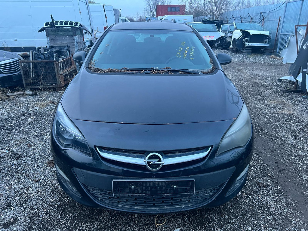 Scut motor plastic Opel Astra J 2014 Hat